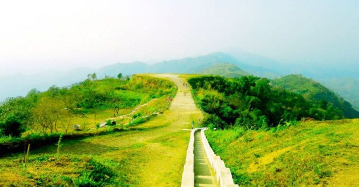 কম খরচে ঘুরে আসুন নীলগিরি