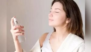 গরমে ত্বকে টোনার ব্যবহার কেন জরুরি ?