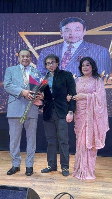 নিউইয়র্ক ডিস্ট্রিক্ট ২০ আর ২ এর সেকেন্ড ভাইস গভর্নর নির্বাচিত হওয়ায় শাহনেওয়াজকে প্রবাসী বাংলাদেশীদের সংবর্ধনা