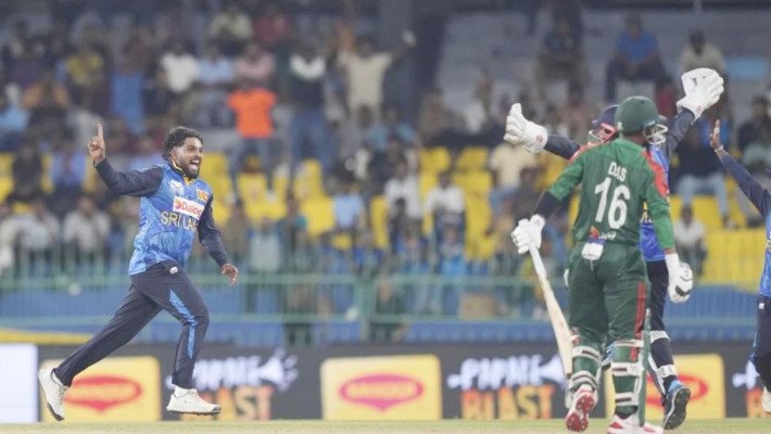 বাংলাদেশকে হারাতে যে টার্নিং পয়েন্টের কথা বললেন হাসারাঙ্গা