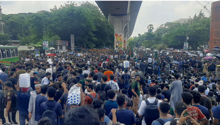 প্রকৌশল বিশ্ববিদ্যালয় শিক্ষার্থীদের ফের শাহবাগ অবরোধ