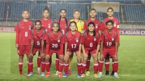 ঋতুপর্ণাদের ৫০ লাখ টাকা পুরস্কার ঘোষণা ক্রীড়া উপদেষ্টার, নিশ্চুপ বাফুফে