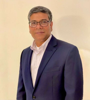 নিউইয়র্ক সিটির স্কুল বাস কমিশনের চেয়ার শামসুল হক