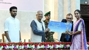 ‘ইয়ুথ ভলান্টিয়ার অ্যাওয়ার্ড’ পেলেন আফঈদা
