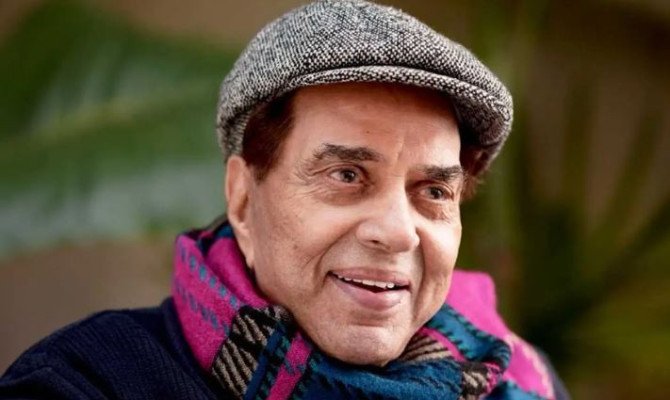 ধর্মেন্দ্রকে নিয়ে গুজব, এখন কেমন আছেন অভিনেতা?