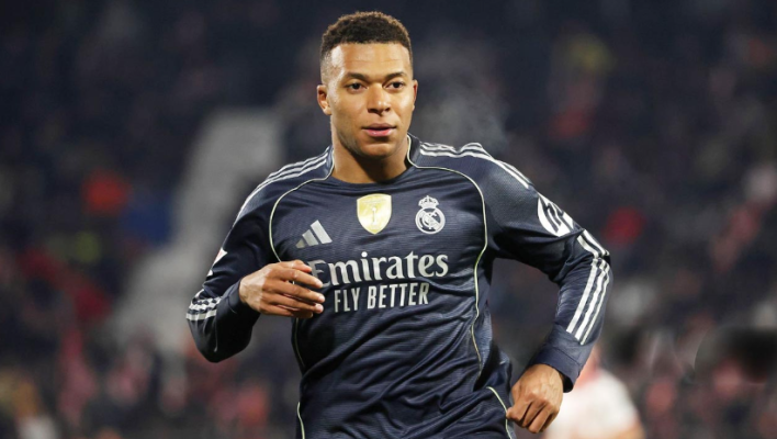 রোনালদোর বিরল রেকর্ড স্পর্শ করলেন এমবাপে