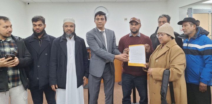 শরিফ ওসমান হাদি’র খুনীদের দৃষ্টান্তমূলক শাস্তির দাবিতে নিউইয়র্ক বাংলাদেশ কনস্যুলেটে স্মারকলিপি প্রদান