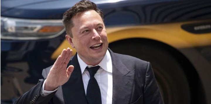 বিশ্বের প্রথম ট্রিলিয়নিয়ার হতে কত দূরে ইলন মাস্ক