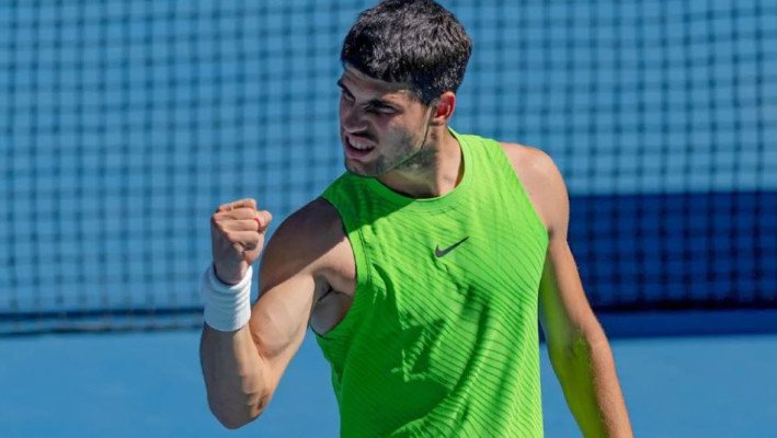 নিজের শততম ম্যাচ রাঙালেন আলকারাজ