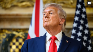 ১৯ দেশের অভিবাসীদের গ্রিন কার্ড আবার যাচাই করবে যুক্তরাষ্ট্র