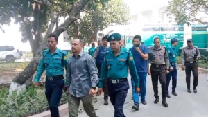 কড়া নিরাপত্তায় ট্রাইব্যুনালে দুই সেনা কর্মকর্তা