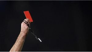 খেলা শুরুর আগেই লাল কার্ড, ফুটবলে অদ্ভুত ঘটনা