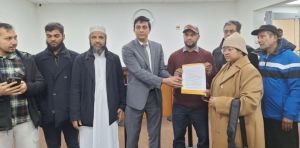 শরিফ ওসমান হাদি’র খুনীদের দৃষ্টান্তমূলক শাস্তির দাবিতে নিউইয়র্ক বাংলাদেশ কনস্যুলেটে স্মারকলিপি প্রদান