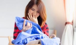 শীতে জামাকাপড় থেকে উৎকট গন্ধ? দূর হবে যেসব উপায়ে