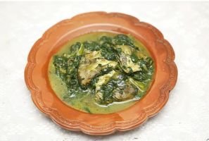 পালংশাকে ফলি মাছের মাথার রেসিপি