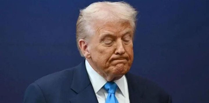 আদালত অবৈধ ঘোষণার পরও ১০ শতাংশ শুল্ক ঘোষণা ট্রাম্পের