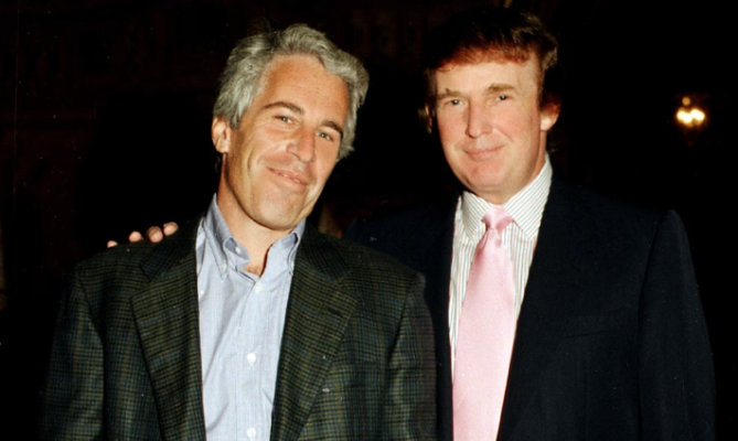 ‘এপেস্টিনের নথিতে থাকা ট্রাম্প সম্পর্কিত তথ্য গোপন করা হচ্ছে’