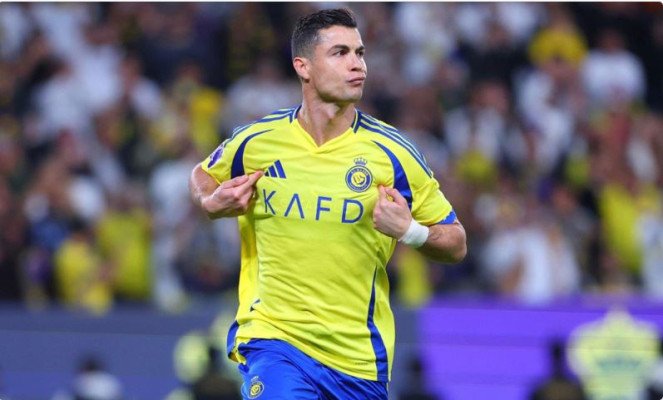 ক্লাবের মালিকানা কিনে কী বার্তা দিলেন রোনালদো