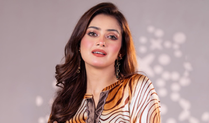 মারধরের অভিযোগ নিয়ে মুখ খুললেন তানজিন তিশা