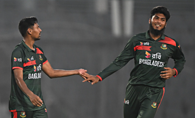 পিএসএল খেলার ছাড়পত্র পেলেন কারা