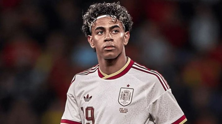 ধর্মকে কৌতুক হিসেবে ব্যবহার করা অজ্ঞতা ও বর্ণবাদের পরিচয়: ইয়ামাল