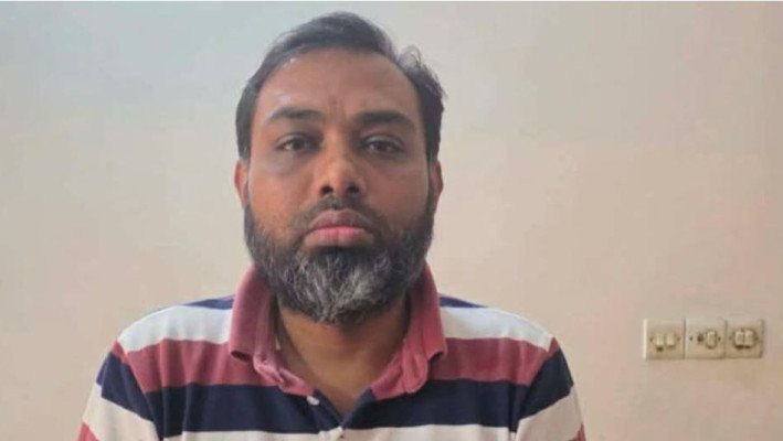 চাচার ক্ষমতায় অভিজ্ঞতা ছাড়াই একলাফে ব্যাংক ম্যানেজার