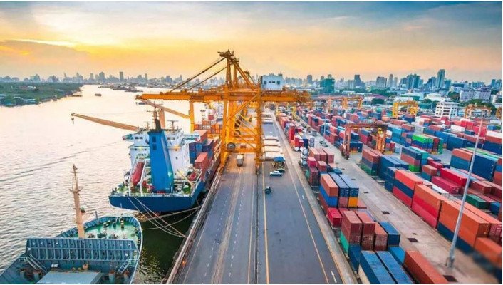 বিপুল ডিজেল নিয়ে চট্টগ্রাম বন্দরে আসছে ৪ জাহাজ