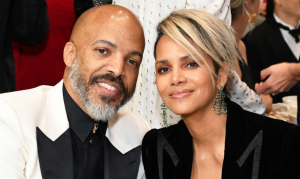 গ্র্যামিজয়ীর সঙ্গে বাগদান সারলেন অস্কারজয়ী