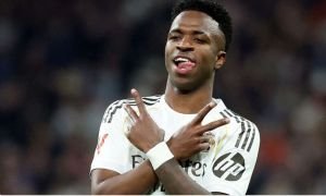 ভিনিসিয়ুসের জোড়া গোলে শীর্ষে রিয়াল মাদ্রিদ