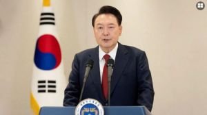 দক্ষিণ কোরিয়ার সাবেক প্রেসিডেন্টের যাবজ্জীবন কারাদণ্ড