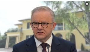 ‘বোমা মেরে উড়িয়ে’ দেওয়ার হুমকি, বাসভবন থেকে সরিয়ে নেওয়া হলো অস্ট্রেলিয়ার প্রধানমন্ত্রীকে