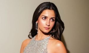 আলিয়ার ‘আলফা’ জল্পনা, ফেরাল ২১৫ কোটির প্রস্তাব!