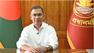 প্রথম কর্মদিবসে ৯ টা ১ মিনিটে সচিবালয়ে প্রধানমন্ত্রী, করলেন ঈদ শুভেচ্ছা বিনিময়