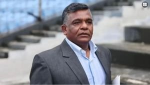 অবশেষে দেশে ফিরেছেন বিসিবি সভাপতি বুলবুল