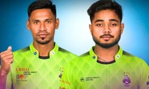 টস জিতে ব্যাটিংয়ে লাহোর, খেলছেন মুস্তাফিজ ও ইমন