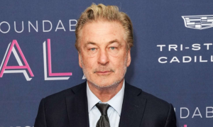 আবারও আদালতের কাঠগড়ায় অভিনেতা অ্যালেক বল্ডউইন