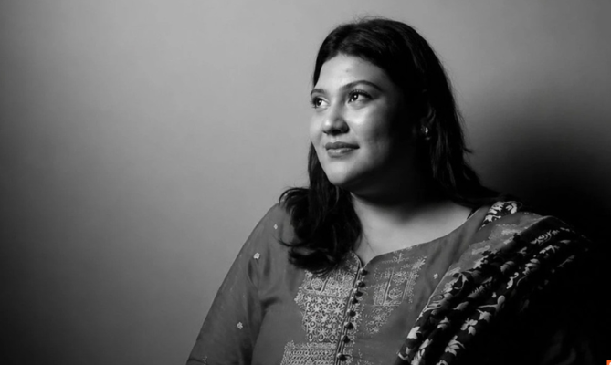 মুন্সীগঞ্জে চিরনিদ্রায় শায়িত কারিনা কায়সার