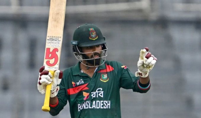 তিন অর্ধশতকে অস্ট্রেলিয়াকে লড়াকু লক্ষ্য দিল টাইগাররা
