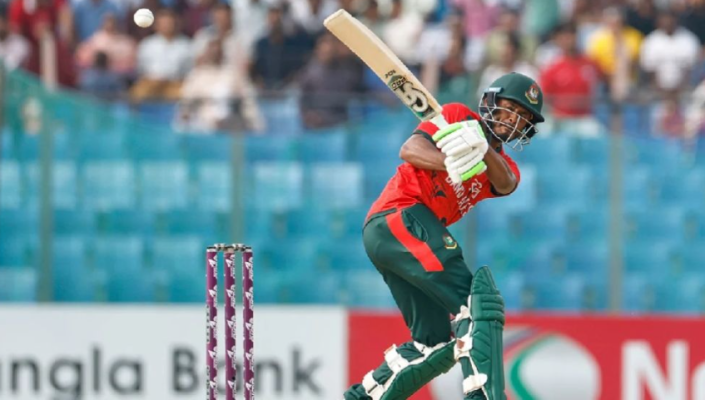 টপ অর্ডারের ধসে ধুঁকছে বাংলাদেশ