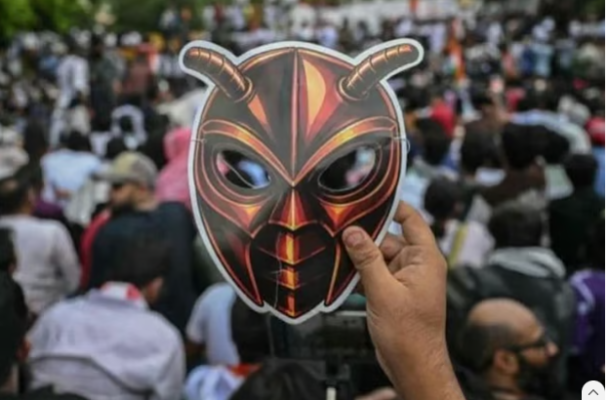 হিন্দুত্ববাদের দুর্গে তেলাপোকাদের হানা ও ভারতের নতুন রাজনীতি