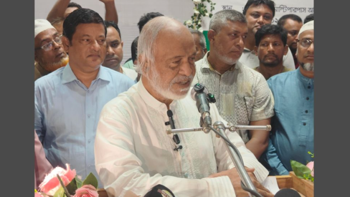 ১ লাখ ৬০ হাজার কোটি টাকা বিদেশ পাচার হয়েছে: মঈন খান