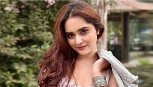 প্লাস্টিক সার্জারি নিয়ে ট্রল, সত্যটা জানালেন কেয়া পায়েল