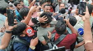 ধানমন্ডি ৩২-এ জামায়াতের বিক্ষোভ শেষে সাংবাদিকের ওপর হামলা