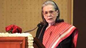সোনিয়াকে ঘিরে বিজেপির কটাক্ষ, পালটা জবাব কংগ্রেসের