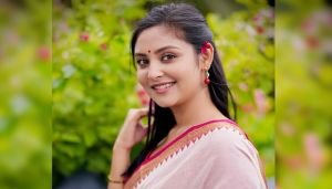 সম্পর্কে জড়ালেন নাজনীন নীহা, প্রেমিকের বিষয়ে যা জানালেন অভিনেত্রী