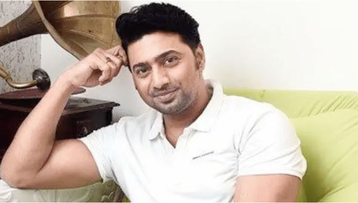 ছাত্র আন্দোলন নিয়ে মুখ খুললেন দেব