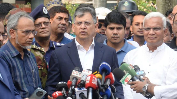 সন্ত্রাসী ও চাঁদাবাজদের ধরতে আইনশৃঙ্খলা বাহিনীকে কঠোর নির্দেশ