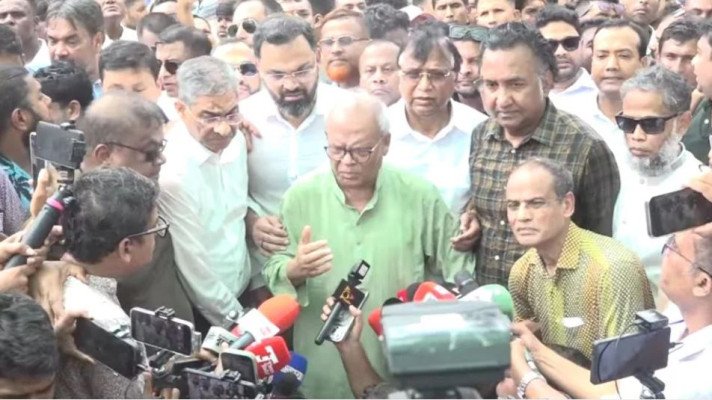অনৈতিক নয়, গঠনমূলক কাজ করে দলকে শক্তিশালী করুন: রিজভী