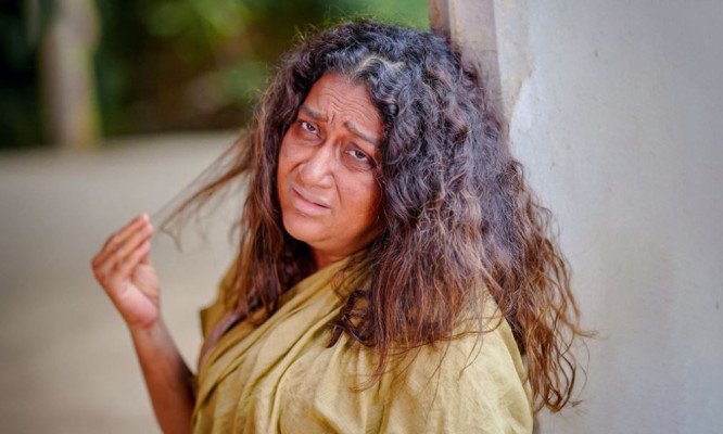 দীপা খন্দকারের হঠাৎ একি হাল!