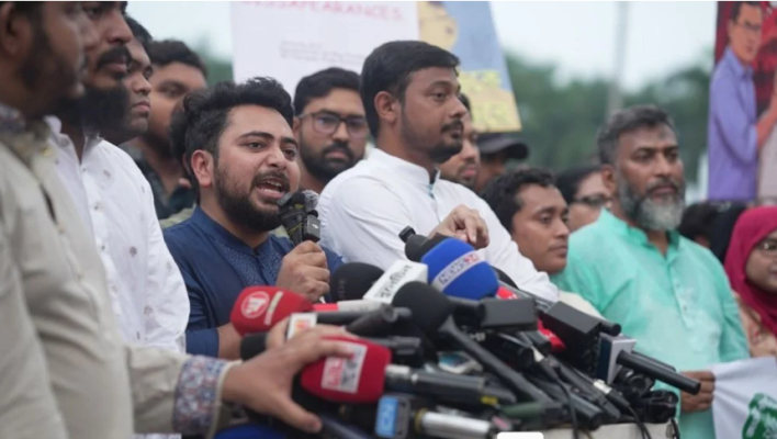 তারেক রহমানের হাতে গণতন্ত্র সুরক্ষিত নয়: নাহিদ ইসলাম
